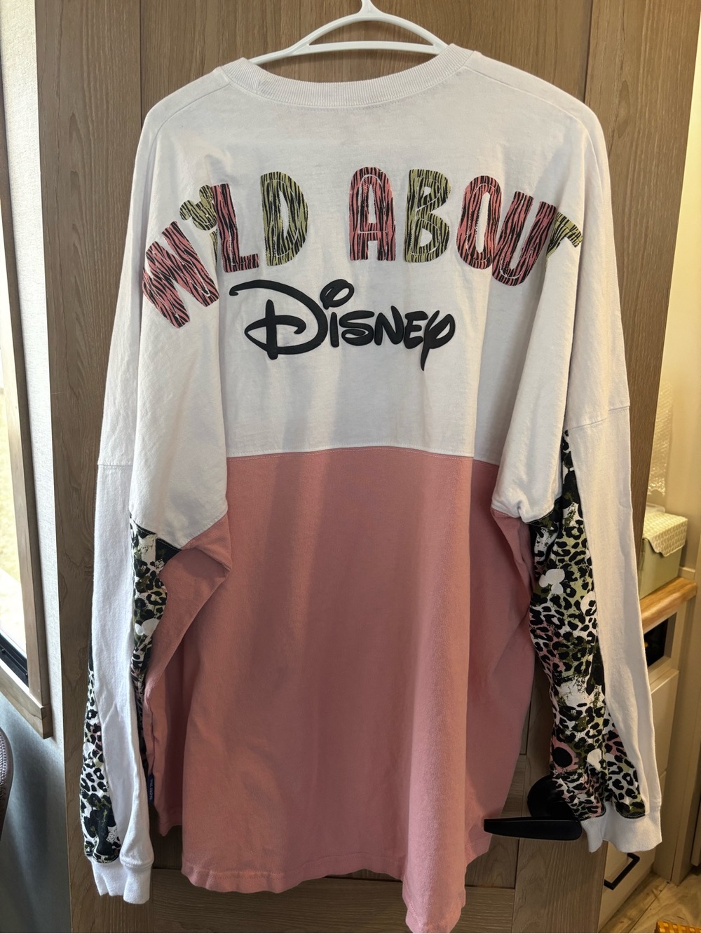 Disney Spirit Jersey Wild About Disney Animal Kingdom Leopard Minnie XXL